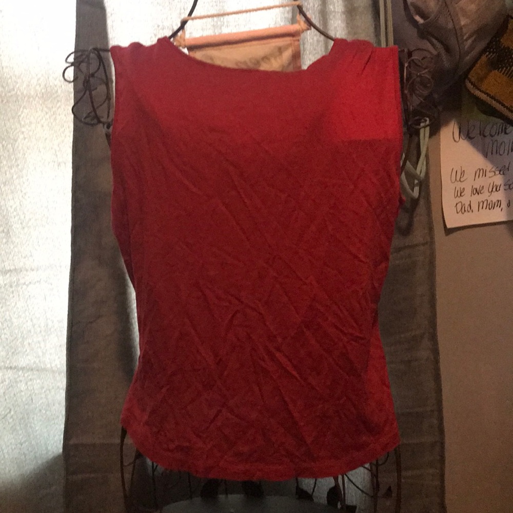 Top - Picture 2 of 4